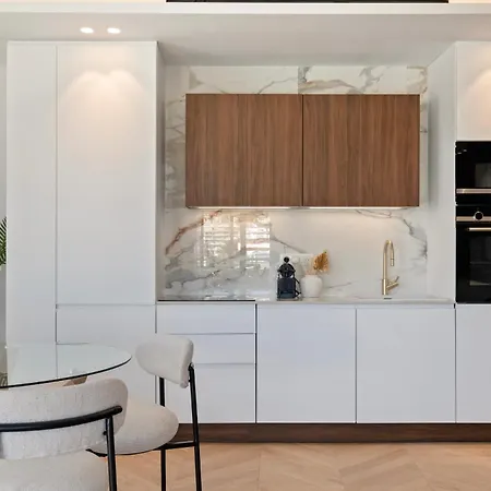 Heavnstay Croisette Apartment *